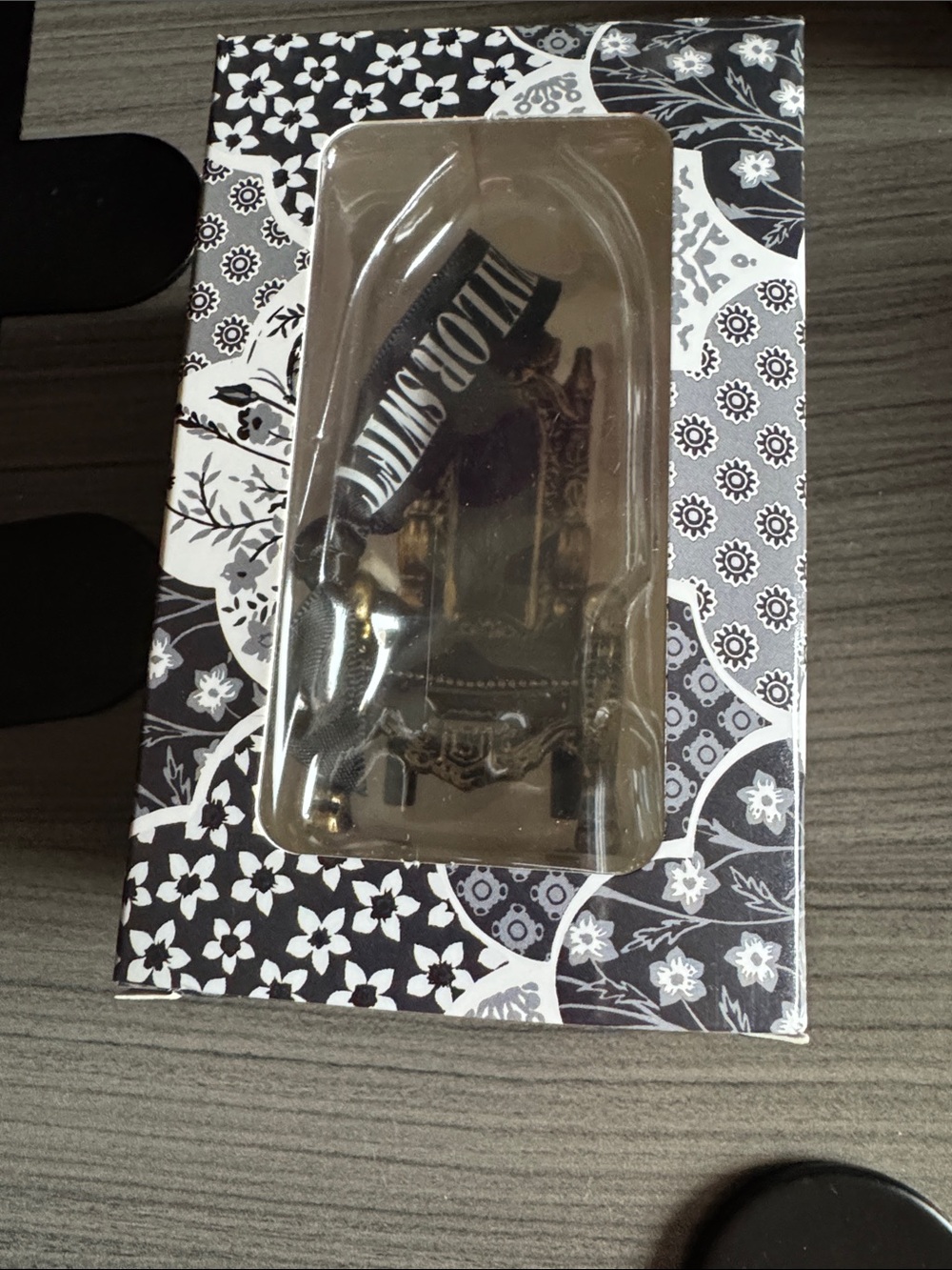 Taylor Swift Reputation Throne Ornament
